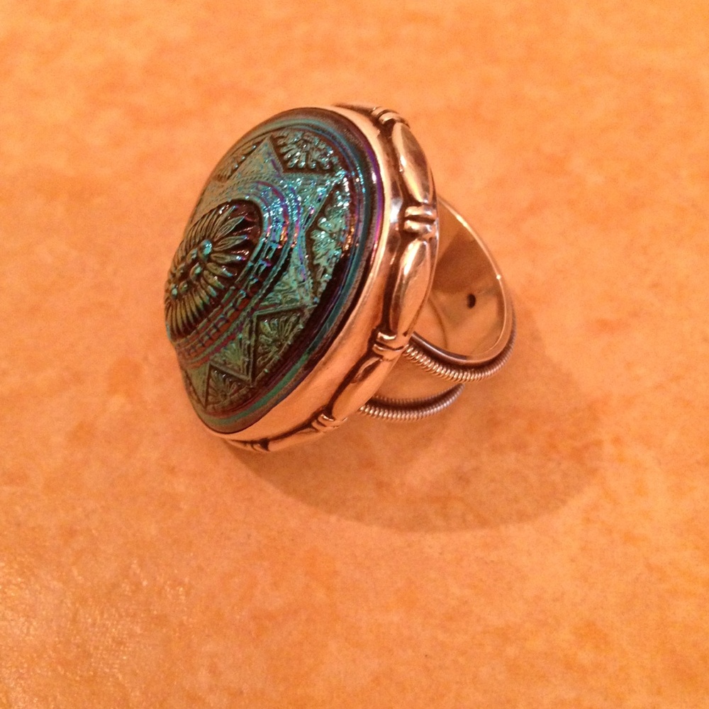 COPY - Mars Valentine Ring